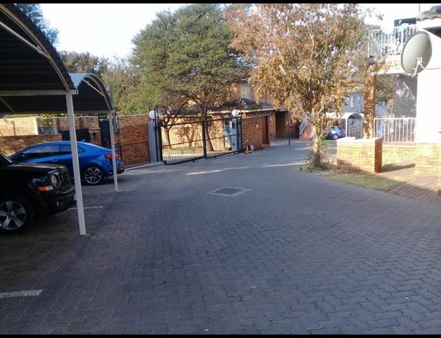 3 BEDROOM APARTMENT FOR SALE IN GROBLERPARK EXT